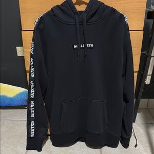 Hollister Black Sweatshirt Hoodie Minimalist Design